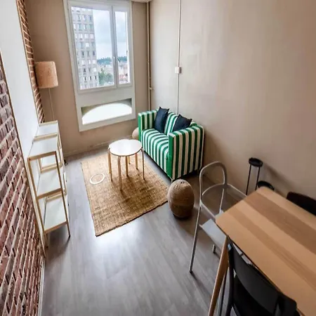 Private In A Shared Flat Lyon 8