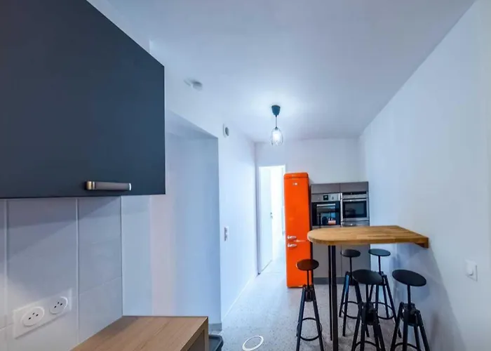 Private In A Shared Flat Lyon 8 리옹